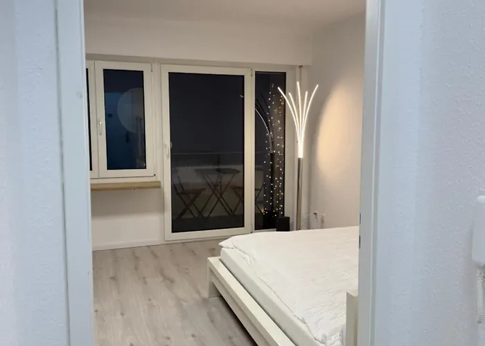 Modernes Nahe Arena & Mercedes Museum Daire Stuttgart