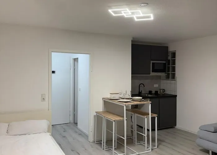 Modernes Nahe Arena & Mercedes Museum Daire