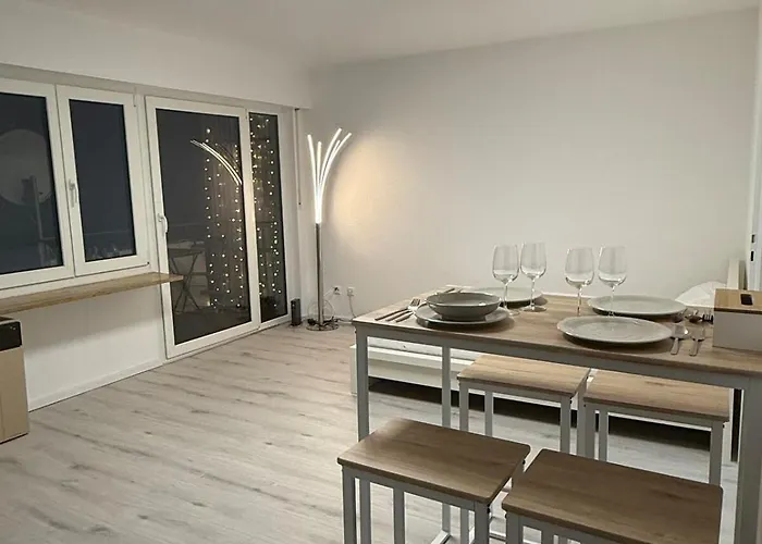 Modernes Nahe Arena & Mercedes Museum Daire