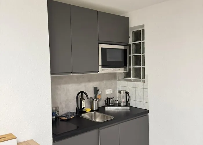 Modernes Nahe Arena & Mercedes Museum Daire